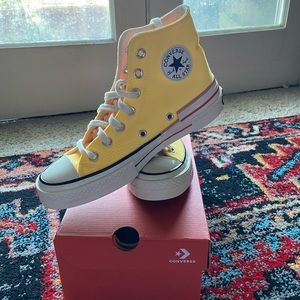 Yellow Color Block Stripe Converse All Stars Chuck Taylor Hi Tops NWT